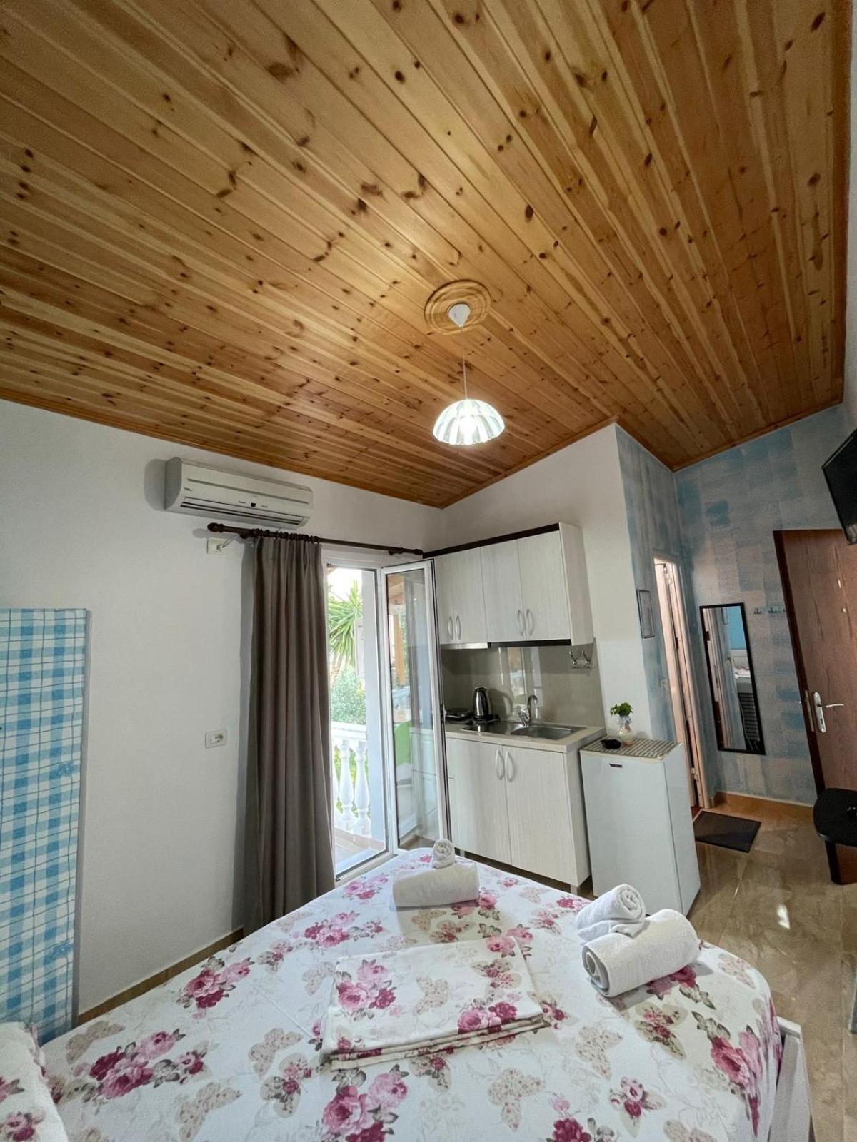 Golden Villa Ksamil Exterior foto